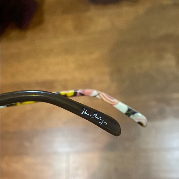 Vera Bradley Colorful Patterned Glasses with Case - Picture 4 of 4